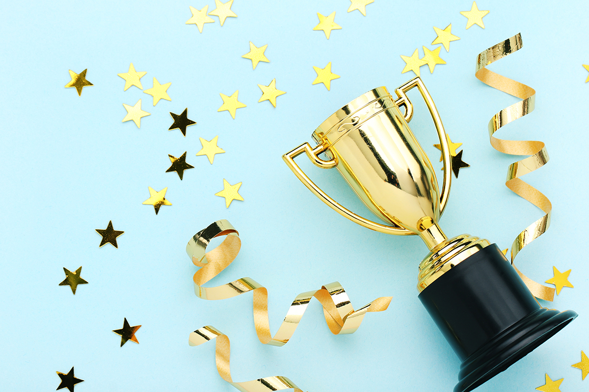 02 Awards_2533911087-think-70.jpg