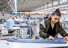 03 Female factory worker_2608980005-think-70.jpg