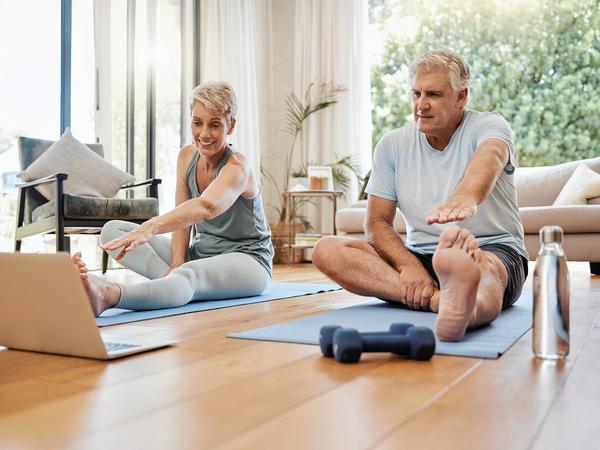 06-Older-couple-yoga_2211549475.jpg