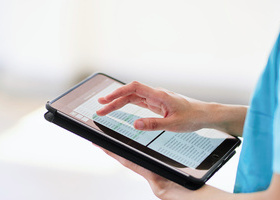 04 Paitent iPad_2469378577think-70.jpg