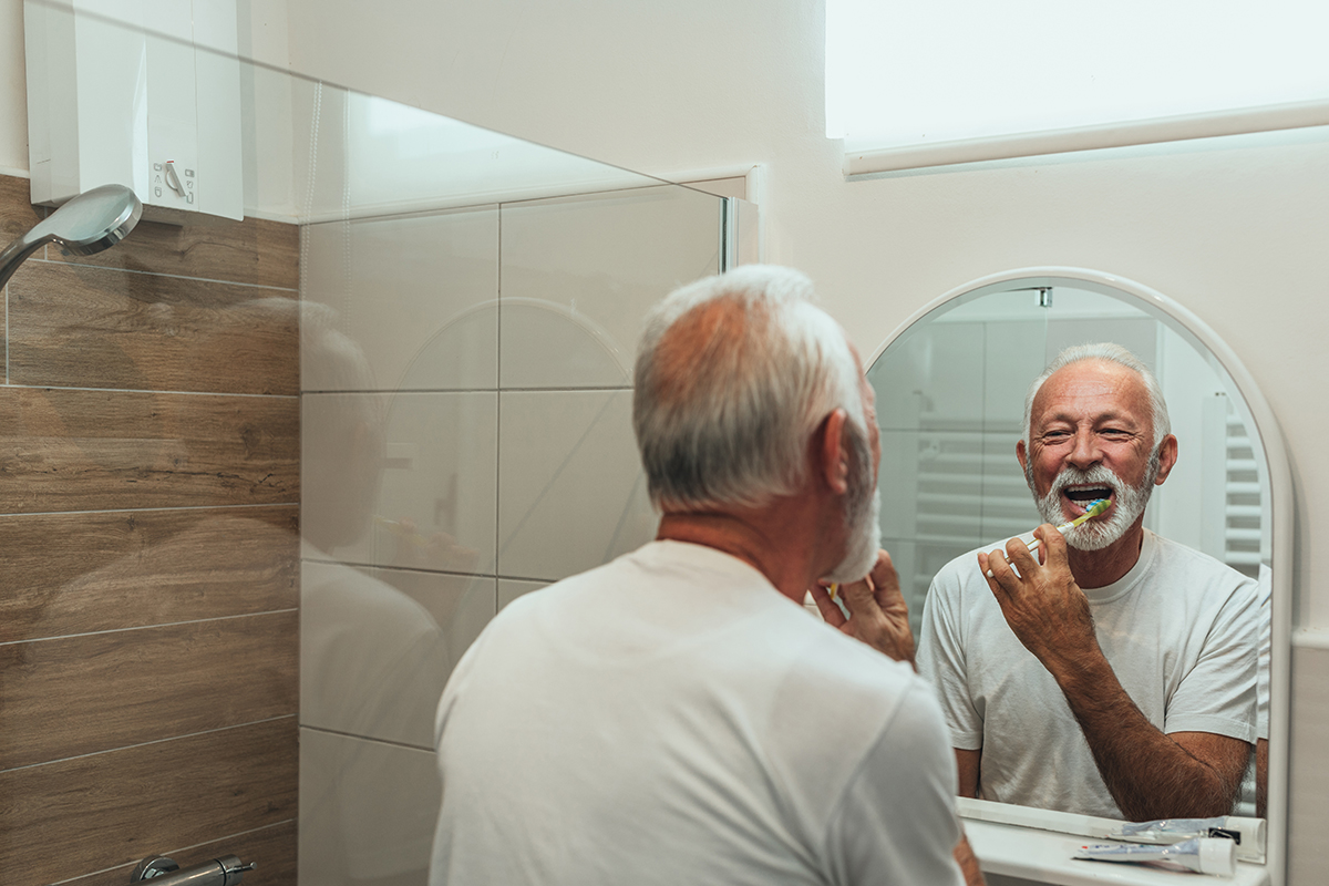 05 tooth brushing_1211376394think-70.jpg