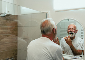 05 tooth brushing_1211376394think-70.jpg