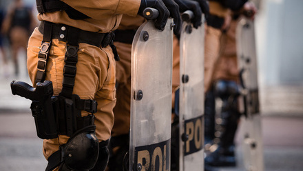 04-police.jpg