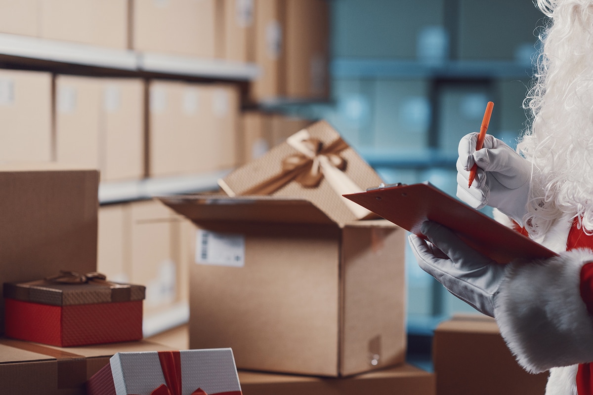 06 Santa_2529706453think-70.jpg