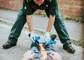 03-Paramedics_1210932103.jpg